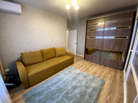 квартира за адресою Дніпровська набережна вул., 20-А