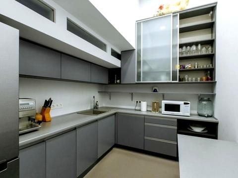 комерційна за адресою Шота Руставелі вул., 30-Б