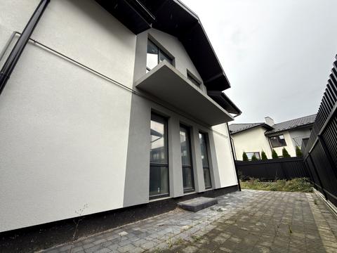 дом по адресу Озерна