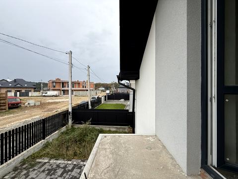 дом по адресу Озерна