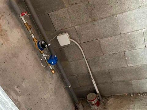 комерційна за адресою Салютна вул., 2к19