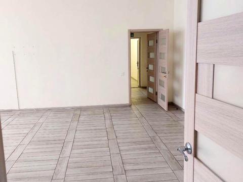 комерційна за адресою Генерала Алмазова вул. (Кутузова), 18/7