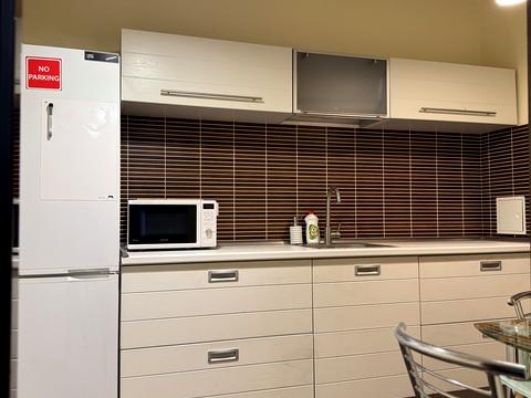 комерційна за адресою Раїси Окіпної вул., 4-А