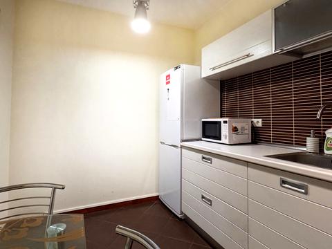 комерційна за адресою Раїси Окіпної вул., 4-А