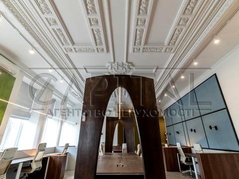 комерційна за адресою Богдана Хмельницького вул., 32