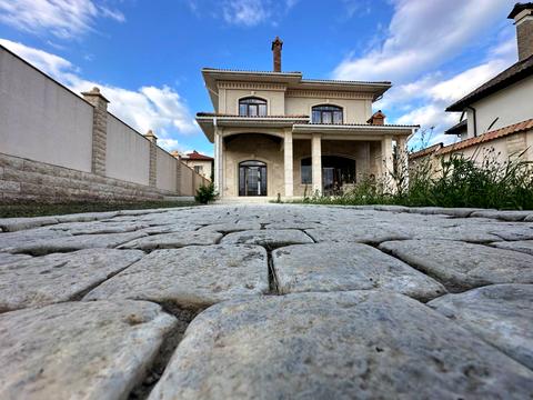 будинок за адресою Берегова вул.