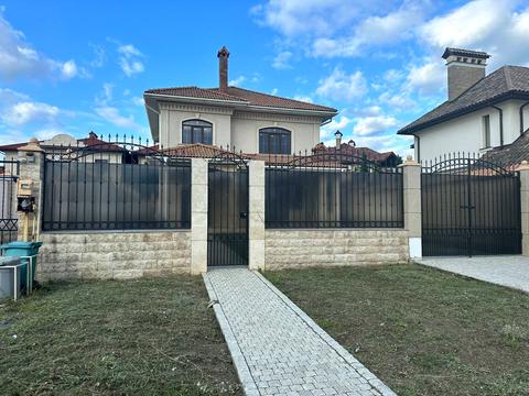 будинок за адресою Берегова вул.