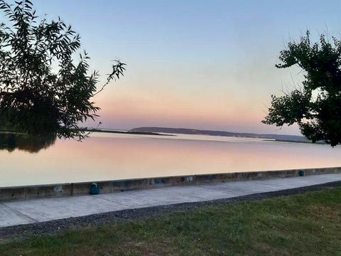 будинок за адресою с. Великі Дмитровичі, Набережна