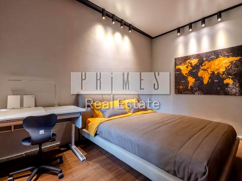 будинок за адресою Набережна вул.