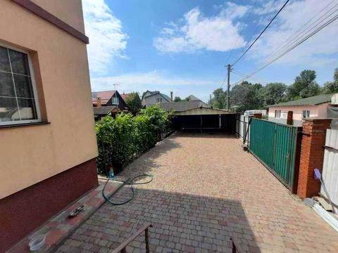 будинок за адресою Єдності вул.