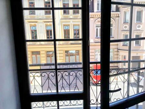 комерційна за адресою Кожум'яцька вул., 10