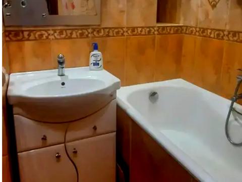 квартира за адресою Оболонська пл. (Дружби Народів СРСР), 1