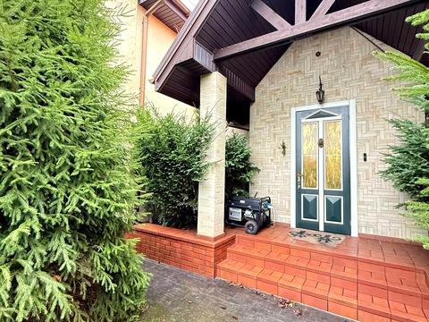 будинок за адресою Дніпровська