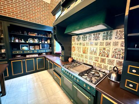 будинок за адресою Дніпровська