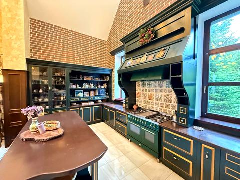 будинок за адресою Дніпровська