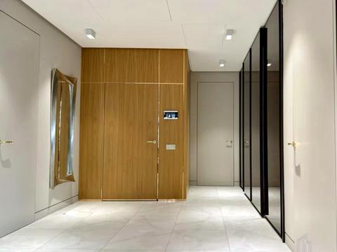 квартира за адресою Раїси Окіпної вул., 18