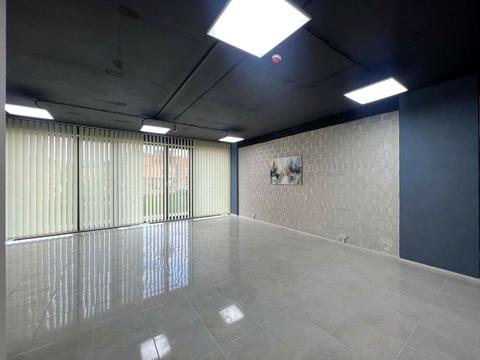 комерційна за адресою 93-ї Холодноярської Бригади вул., 4а