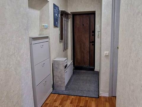 квартира по адресу Героев Сталинграда просп., 175