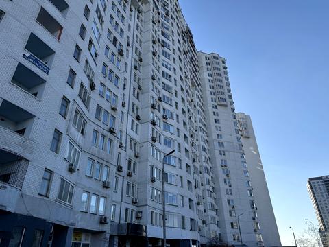 квартира за адресою Миколи Бажана просп., 10