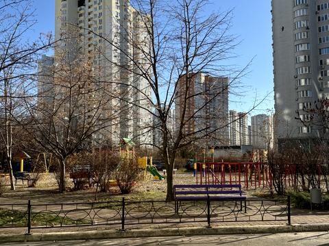 квартира за адресою Миколи Бажана просп., 10