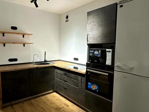 квартира за адресою Зоряна вул., 10