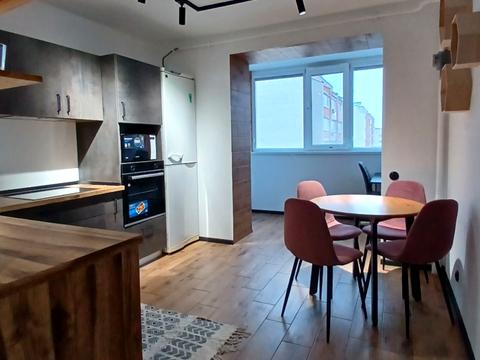 квартира за адресою Зоряна вул., 10