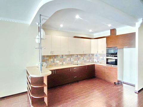 комерційна за адресою Кловський узвіз, 7a
