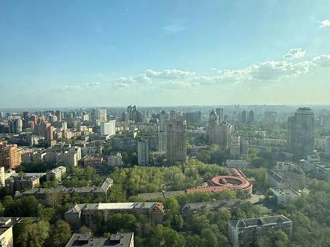комерційна за адресою Кловський узвіз, 7a