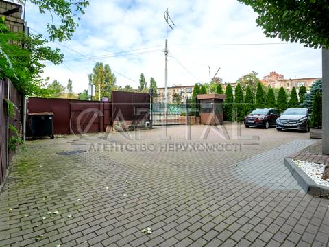 коммерческая по адресу Жилянская ул., 97