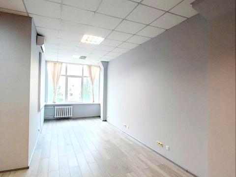 комерційна за адресою Генерала Алмазова вул. (Кутузова), 18/7