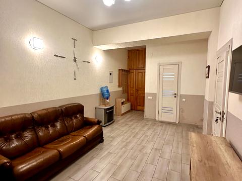 комерційна за адресою Адміральська вул., 17