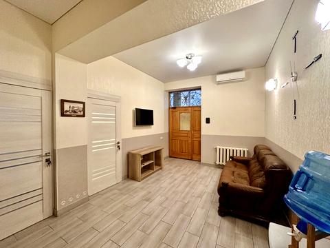 комерційна за адресою Адміральська вул., 17