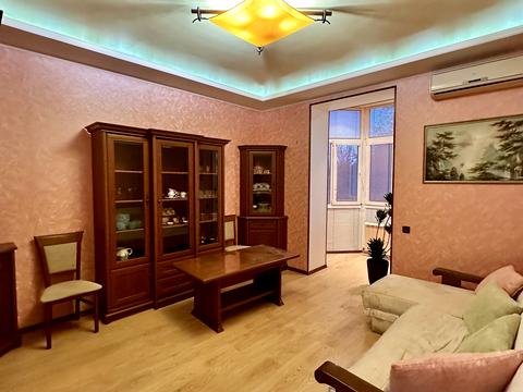 квартира по адресу Бугский бульв., 1