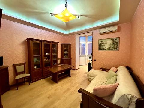 квартира по адресу Бугский бульв., 1