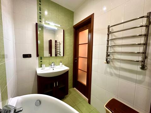 квартира по адресу Бугский бульв., 1