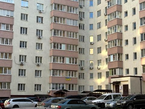 комерційна за адресою Боголюбова вул., 12