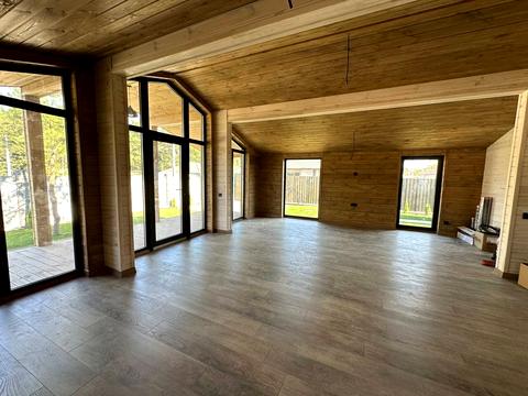 будинок за адресою успішна