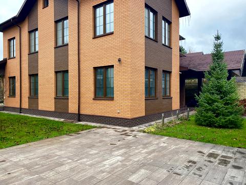 будинок за адресою Анатолія Солов'яненка вул.