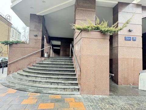 комерційна за адресою Спаська вул., 35