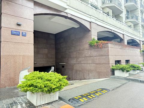 комерційна за адресою Спаська вул., 35