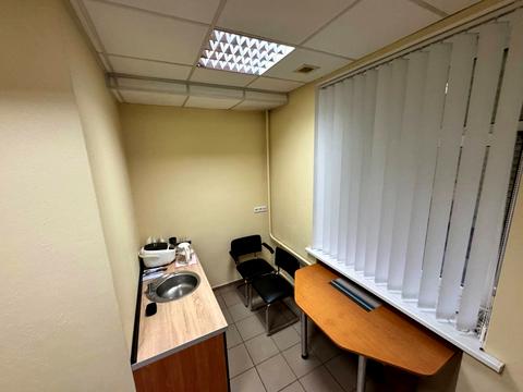 комерційна за адресою Оболонська вул., 39