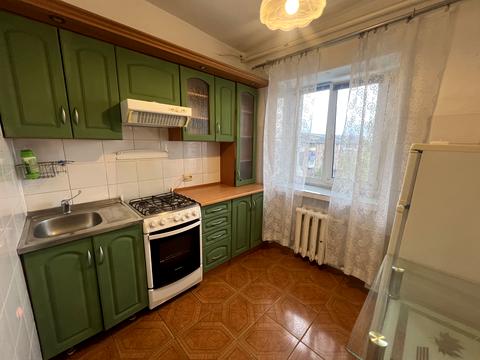 квартира за адресою Леоніда Каденюка просп. (Юрія Гагаріна), 5/2