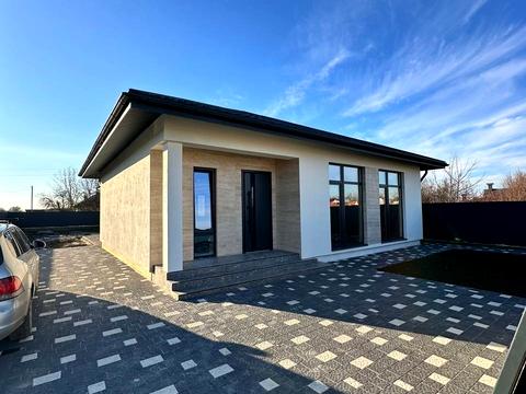 дом по адресу Радісна, 19