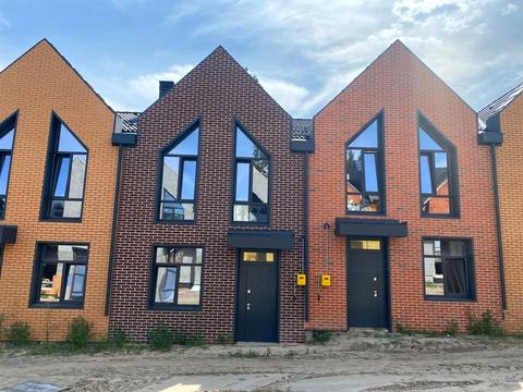 будинок за адресою лісова