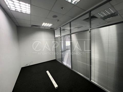 комерційна за адресою Столичне шосе, 103