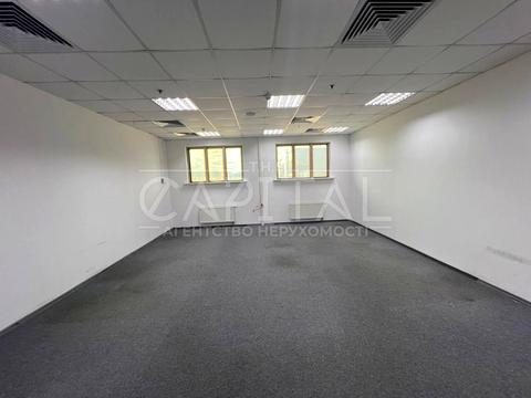 комерційна за адресою Столичне шосе, 103