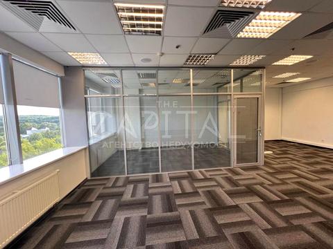 комерційна за адресою Столичне шосе, 103