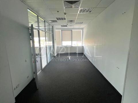 комерційна за адресою Столичне шосе, 103