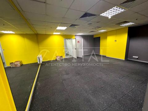 комерційна за адресою Столичне шосе, 103