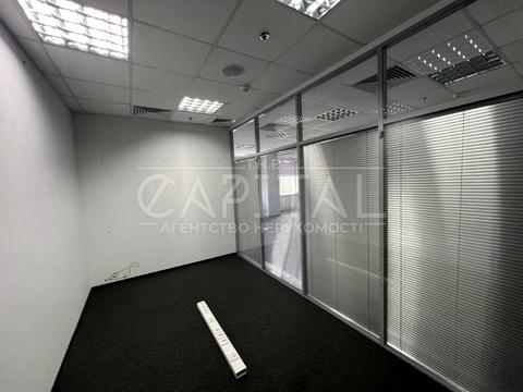 комерційна за адресою Столичне шосе, 103